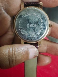 Stylish Women&#39;s Watch with Guiter Dial