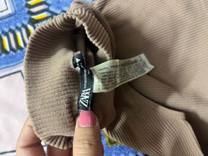 Ribbed Mock Neck Top
