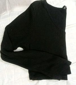 Full sleeve Black Crop Top