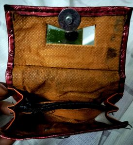 Small Clutches