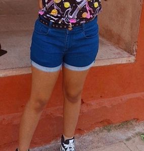 Trendy Denim Shorts (With FREEBIES!)