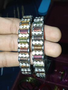 Vintage Rhinestone Bangle Set