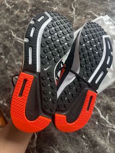 Nike zoom sneaker