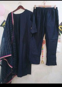 premium quality self thread work Kurta Set