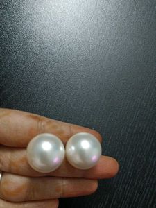 Pearl Studs
