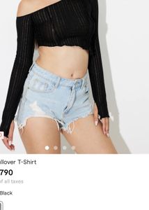 Chic Black Pullover Crop Top