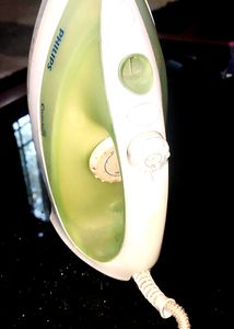 Philips Comfort 1000 Steam Iron