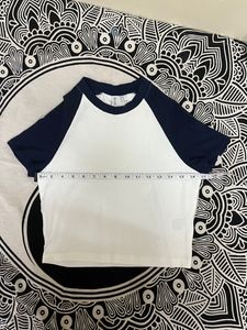 Navy &amp; White Raglan Sleeve Crop Top – Size M
