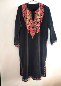 Woolen Kashmiri Phiran with Aari Embroidery