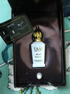 TAAJ by BELLA VITA Musk Tahara