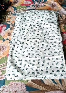 Floral Print Double Bedsheet With 2 Pillow Cover