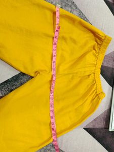 I Am Selling Mustard Yellow Kurta Set With Dupatta