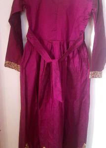 Elegant Embroidered Kurta
