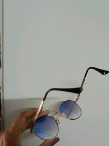 Blue Mirrored Round Sunglasses