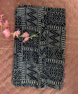 H&amp;M Patterned Mini Skirt Size: 28-30