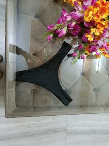 🇱🇷 Imported Black Thongs Pack Of 9