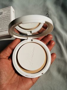 Combo Of Myglamm Compact,Kajal &amp;Lip Kit Brushes