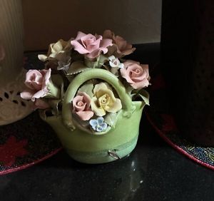 Broken But Beautiful 😛 Flower Basket