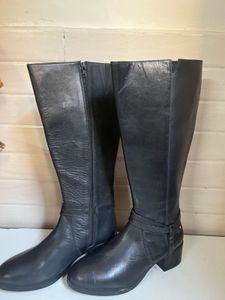 Stylish Black Knee-High Boots