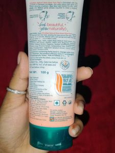 Himalaya Natural Glow Face Pack