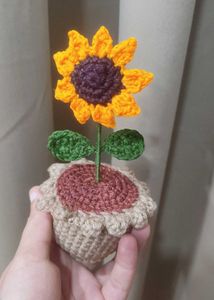 Crochet Sunflower Pot