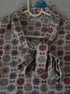 CLEARANCE SALETwenty Dresses White Blouse