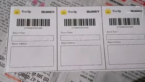 6 Free Up Labels