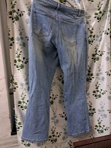 Price Drop🚩Flared Ripped Jeans