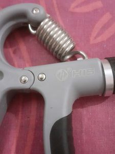 Hand Gripper 10kg To 40kg By HIS