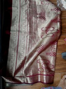 Grey And Maroon Kanchipattu Pure Silk Saree