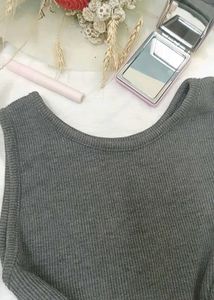 Grey Crop Top✨