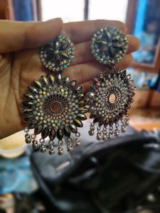 Earings