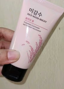 The Face Shop Rice Water Bright Cleanser