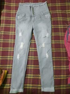 Ripped High Waist Jeans