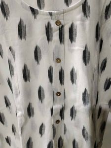 Ikat Kurta