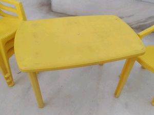 Nilkamal - Kids Dining Table Set