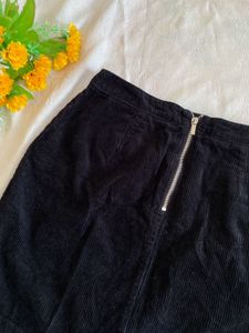 Corduroy Black Skirt🖤