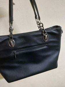 Chic Black Handbag