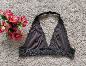 Forever 21 : Lace Halter Bralette