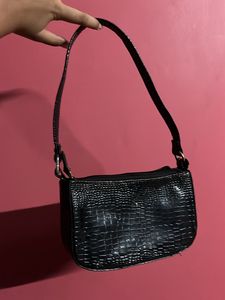 Black Bag Trendy