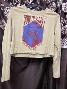 Graphic Print Crop Top