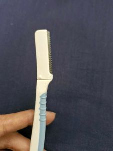2 New Facial Razors