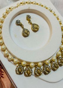 Pearl Necklace &amp; Earring Set