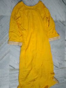 Yellow &amp; Silver Embellished Kurta