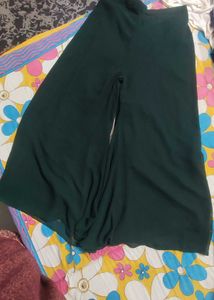 Elegant Green Ethnic nayra suit with short sleeves