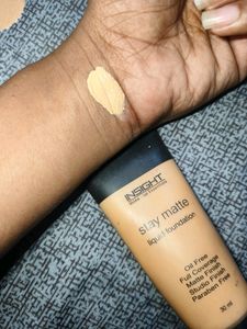 Insight Stay Mate Liquid Foundation