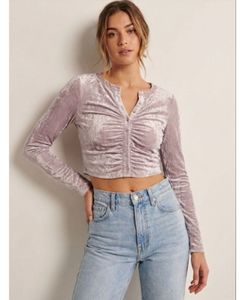 Chic Velvet Crop Top