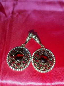 Elegant Red Stone Earrings🌹🌹