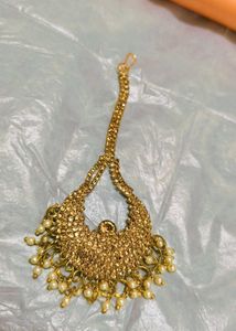Set Of Earring And Mangtika