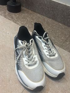 Red Tape Running Shoes